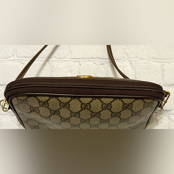 Gucci GG Supreme Vintage Brown Crossbody / Shoulder Bag In Beautiful Condition. - Picture 13 of 16